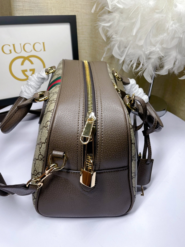 激安グッチバッグコピー着用イメージ